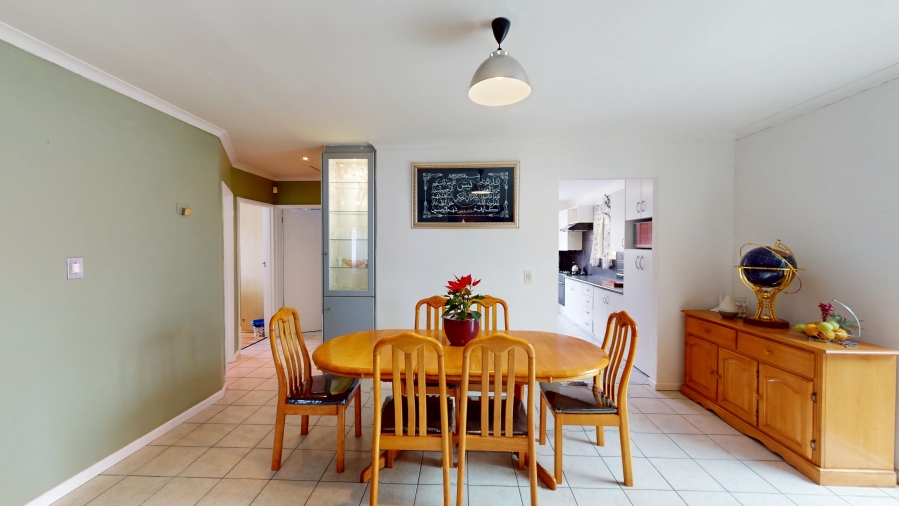 4 Bedroom Property for Sale in Balvenie Western Cape